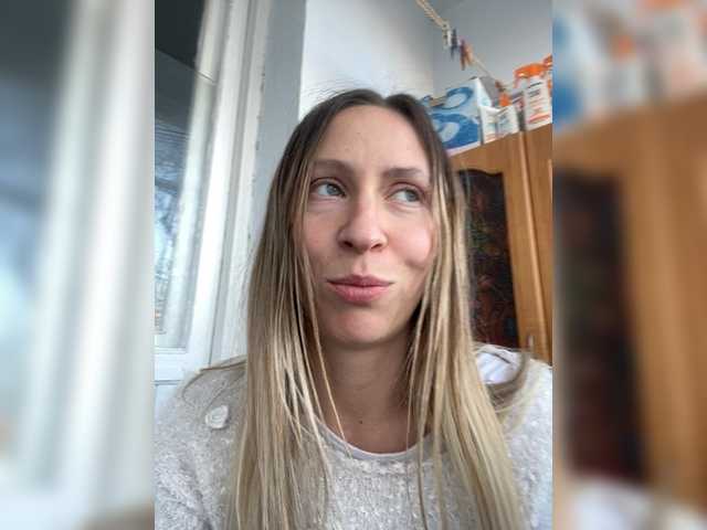 Saveta's BongaCams show and profile