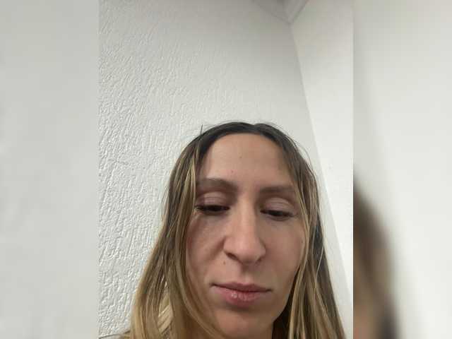 Saveta's BongaCams show and profile