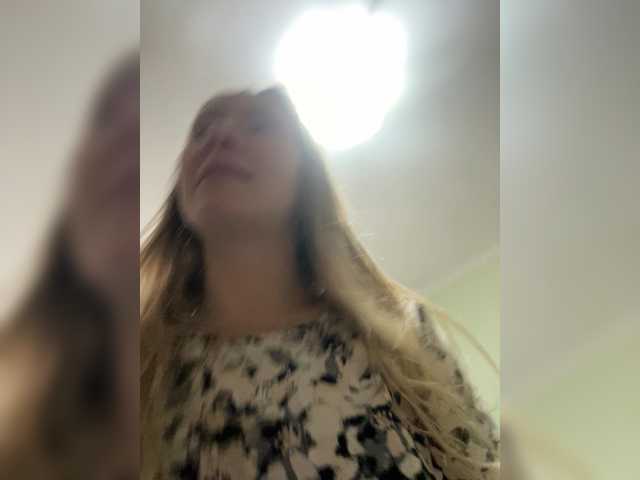 Saveta's BongaCams show and profile