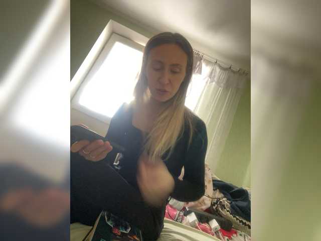 Saveta's BongaCams show and profile