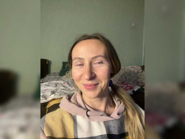 Saveta's BongaCams show and profile