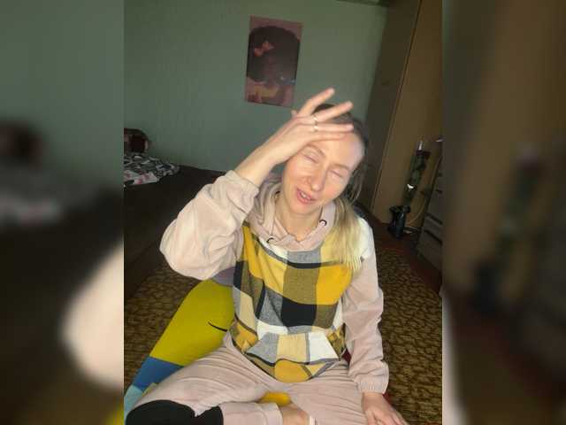 Saveta's BongaCams show and profile