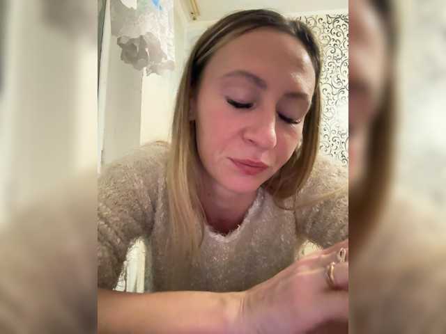 Saveta's BongaCams show and profile