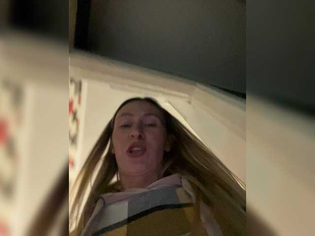 Saveta's BongaCams show and profile