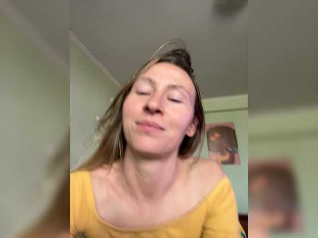 Saveta's BongaCams show and profile