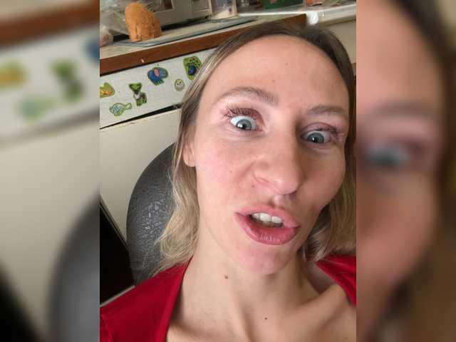 Saveta's BongaCams show and profile