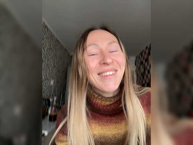 Saveta's BongaCams show and profile