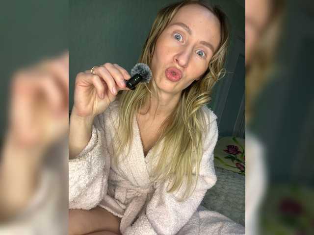 Saveta's BongaCams show and profile