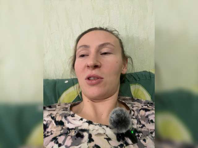 Saveta's BongaCams show and profile