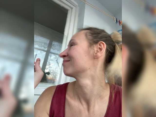 Saveta's BongaCams show and profile