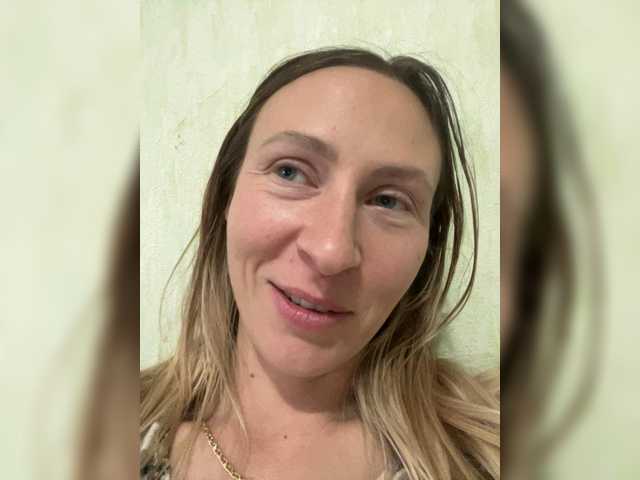 Saveta's BongaCams show and profile