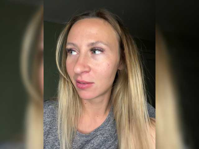 Saveta's BongaCams show and profile