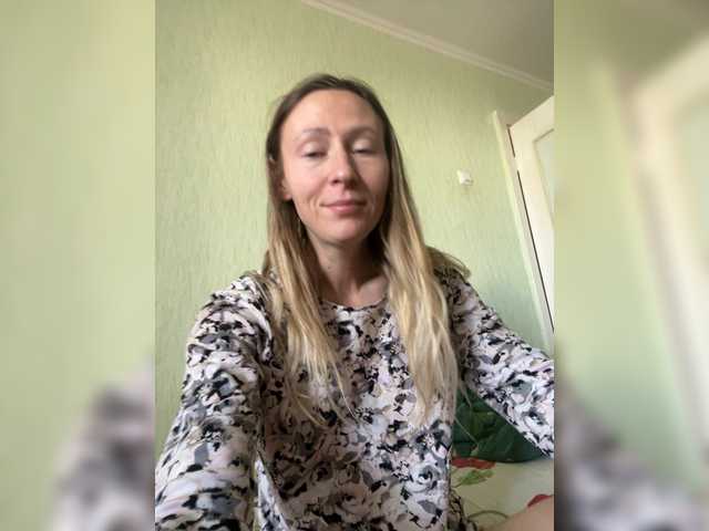 Saveta's BongaCams show and profile