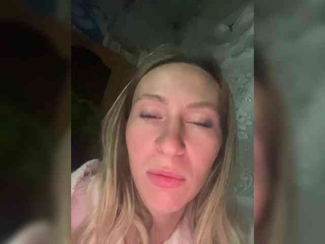 Saveta Live Webcam on BongaCams