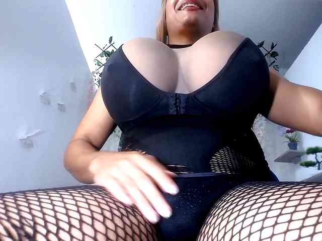 natashabigcock