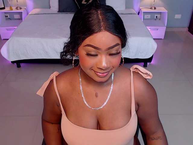 JasmineCampbell live cam profile