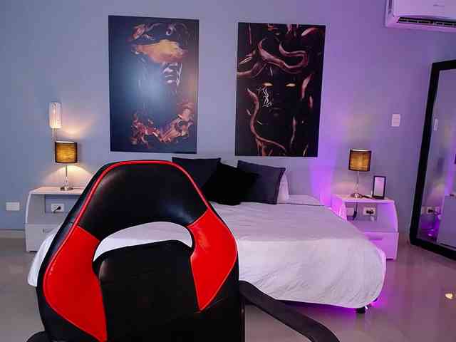 JasmineCampbell webcam