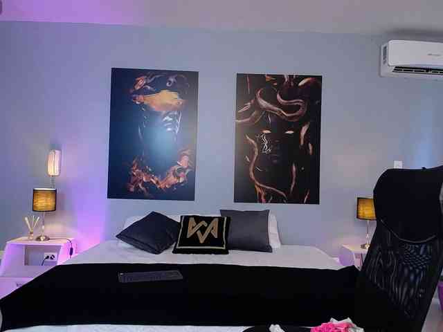 JasmineCampbell webcam