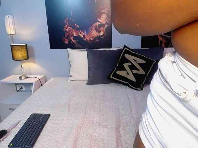 JasmineCampbell webcam