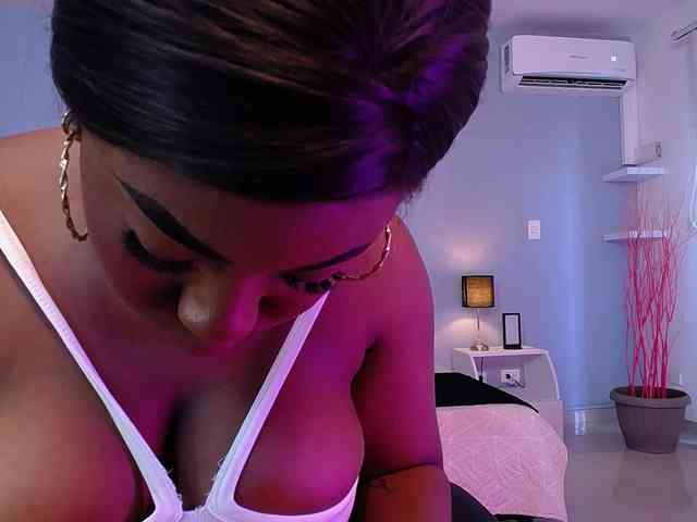 JasmineCampbell webcam