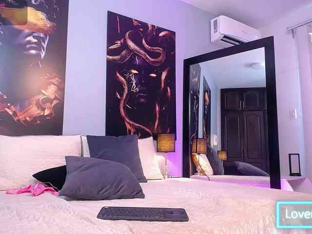 JasmineCampbell webcam