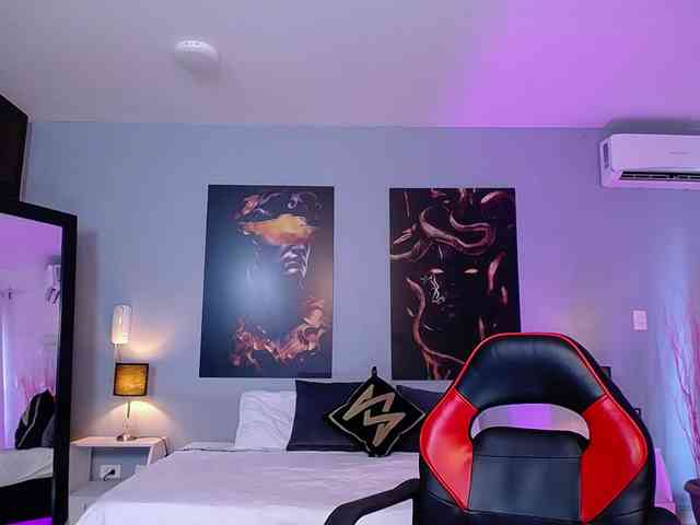 JasmineCampbell webcam