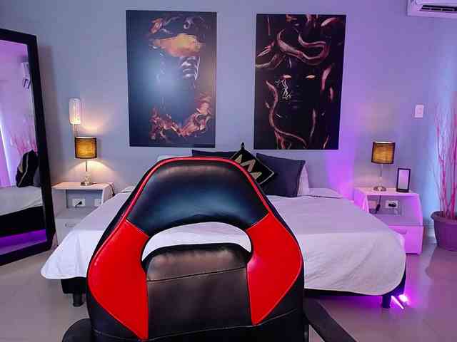 JasmineCampbell webcam