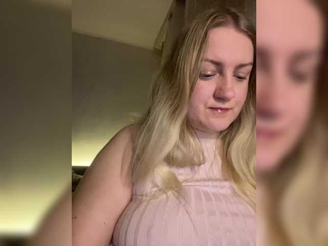 SashulyaAsd's BongaCams show and profile