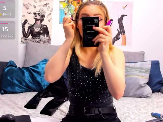 CallmeAnna's BongaCams show and profile