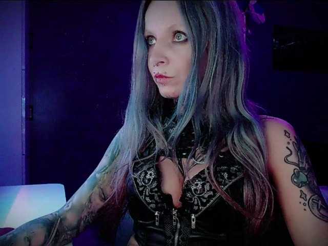 LisaModel from BongaCams