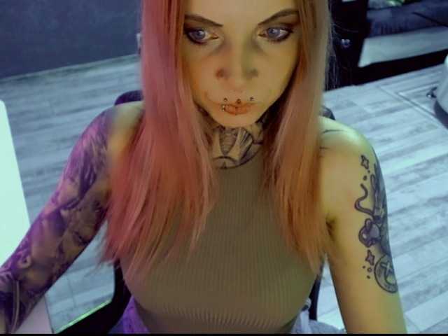 LisaModel's BongaCams show and profile