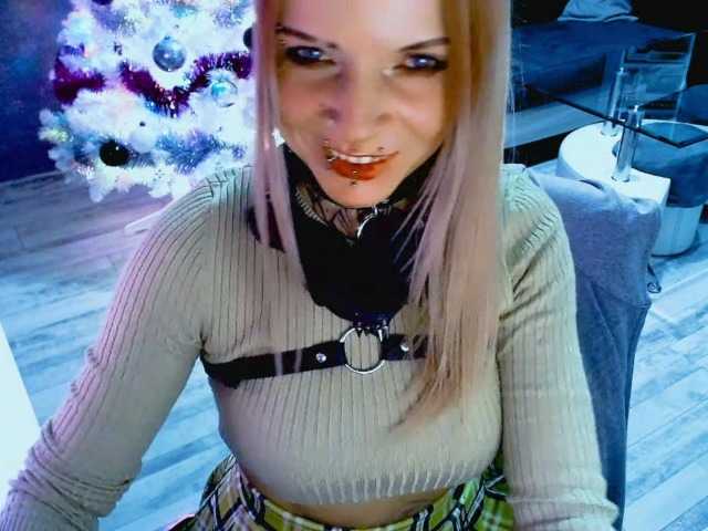 InesModel webcam bongacams model stream image