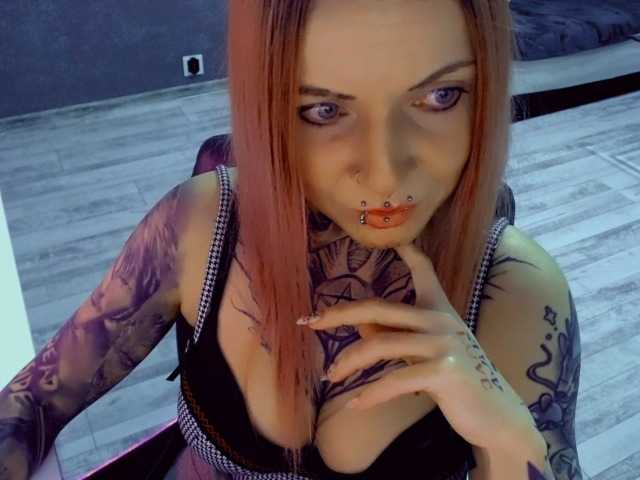 LisaModel's BongaCams show and profile