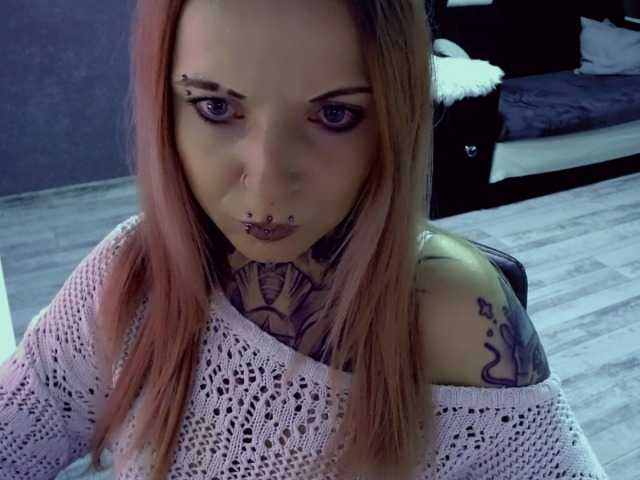 LisaModel's BongaCams show and profile