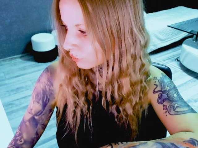 InesModel webcam bongacams model stream image