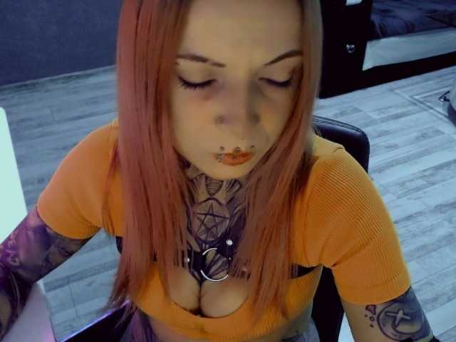 LisaModel's BongaCams show and profile