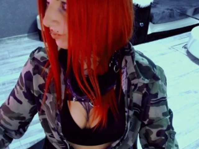 LisaModel's BongaCams show and profile