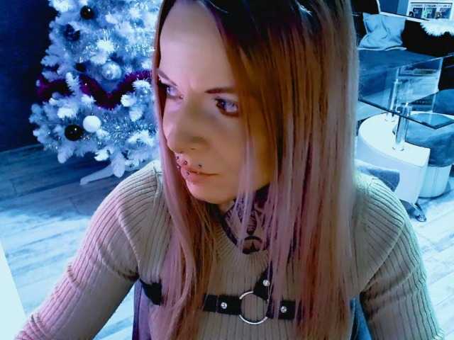 LisaModel's BongaCams show and profile