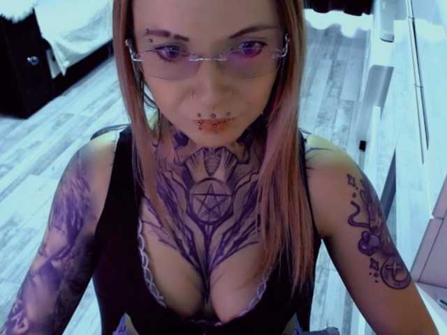 LisaModel live cam profile