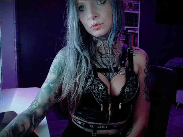 InesModel webcam