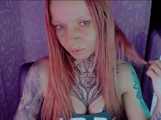 striptease cam LisaModel