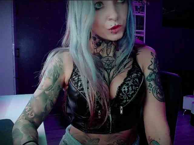 InesModel webcam