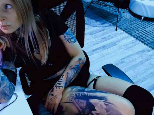 LisaModel Live Webcam on BongaCams