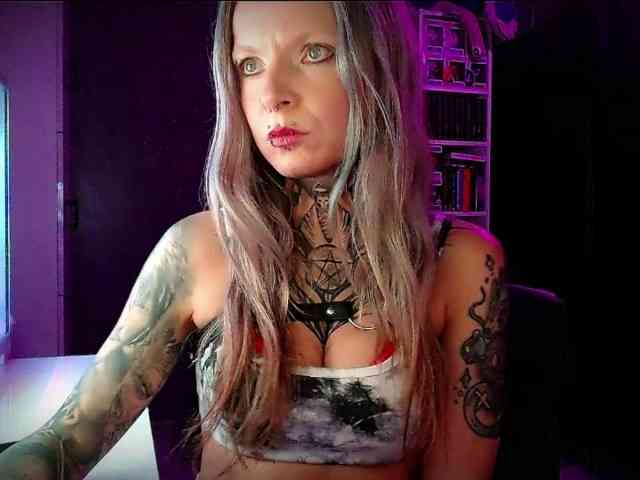 InesModel webcam