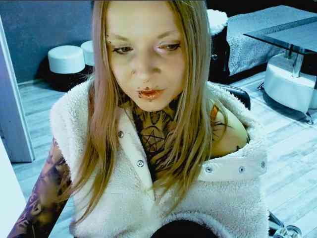 InesModel webcam