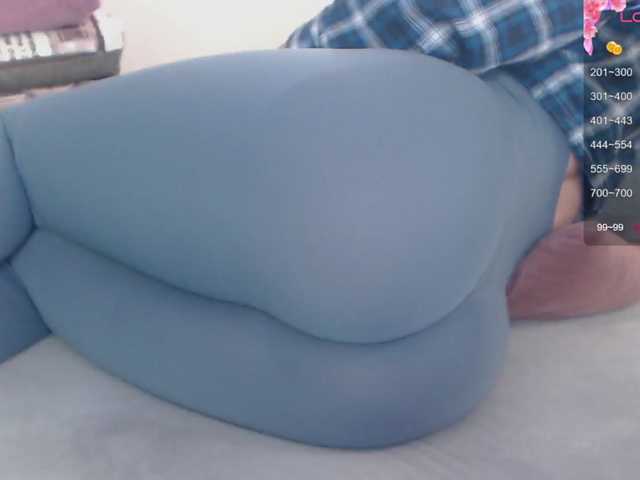Sexy--Brunettee69's BongaCams show and profile