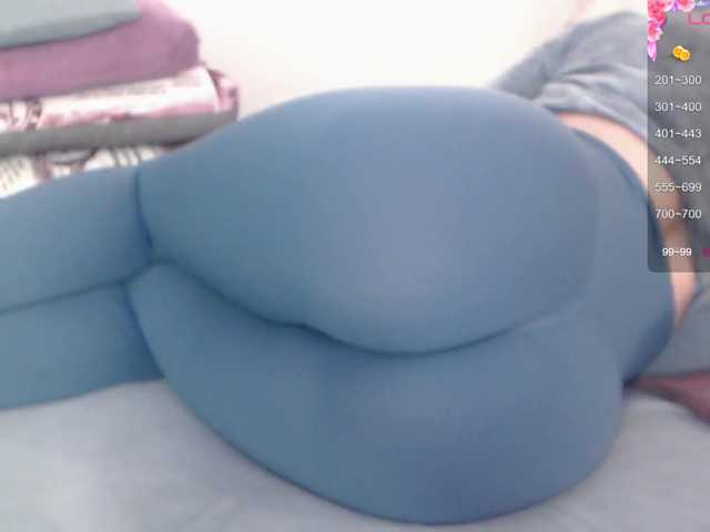 Sexy--Brunettee69's BongaCams show and profile