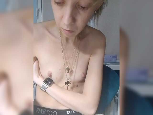 krohaalenaa's BongaCams show and profile