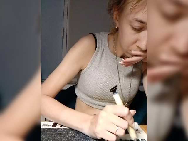 krohaalenaa's BongaCams show and profile