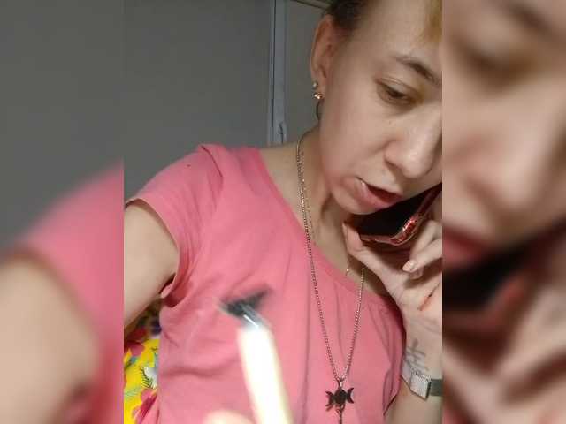 krohaalenaa's BongaCams show and profile